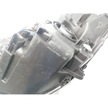 Recambio de faro derecho para toyota yaris hsd active referencia OEM IAM   