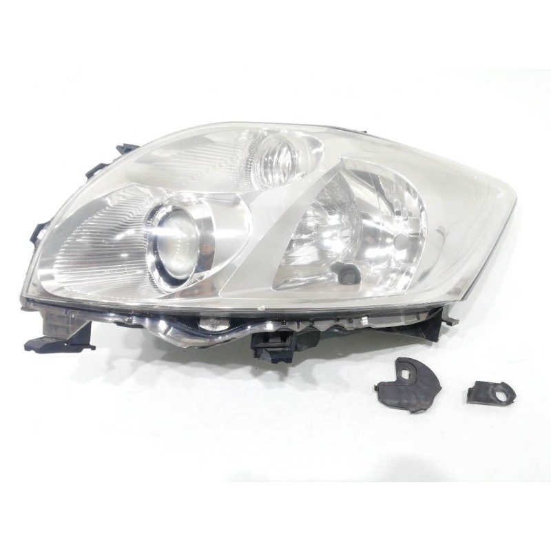Recambio de faro izquierdo para toyota auris referencia OEM IAM 8115002460  