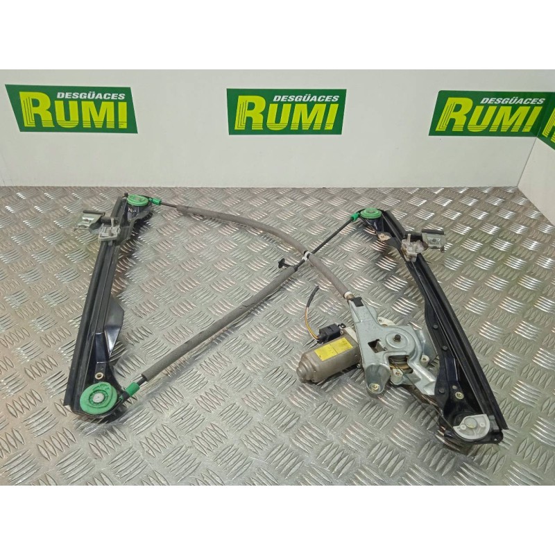 Recambio de elevalunas delantero derecho para ford focus berlina (cak) ghia referencia OEM IAM XS4123200  