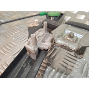 Recambio de elevalunas delantero derecho para ford focus berlina (cak) ghia referencia OEM IAM XS4123200  