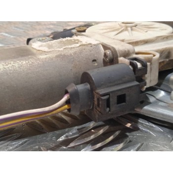 Recambio de elevalunas delantero derecho para ford focus berlina (cak) ghia referencia OEM IAM XS4123200  