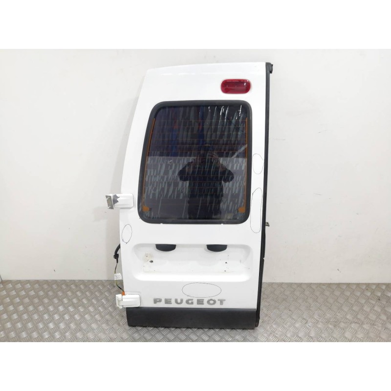 Recambio de puerta trasera izquierda para peugeot expert kombi confort acristaldo (5 asientos) referencia OEM IAM   