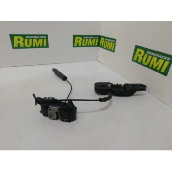 Recambio de cerradura puerta trasera izquierda para renault megane iii sport tourer dynamique referencia OEM IAM 825030574R 8060