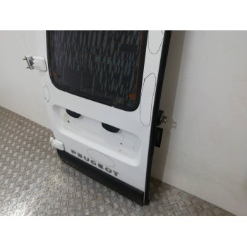 Recambio de puerta trasera izquierda para peugeot expert kombi confort acristaldo (5 asientos) referencia OEM IAM   