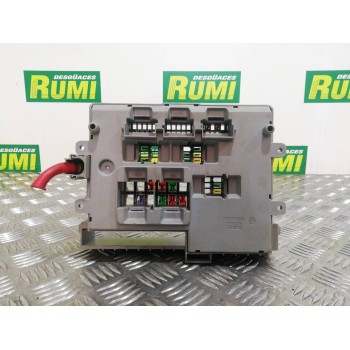 Recambio de caja reles / fusibles para bmw serie 1 berlina (e81/e87) 118d referencia OEM IAM 690660703 B010094700 BJ3A119625