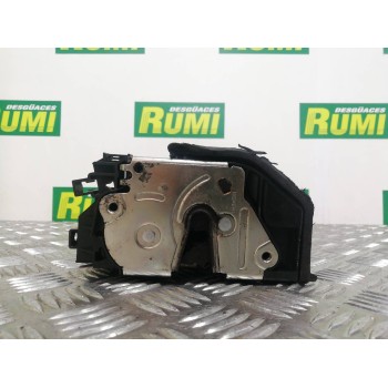 Recambio de cerradura puerta trasera izquierda para bmw serie 1 berlina (e81/e87) 118d referencia OEM IAM   
