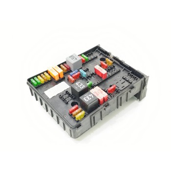 Recambio de caja reles / fusibles para volkswagen golf v berlina (1k1) gt sport referencia OEM IAM 1K0937124K  