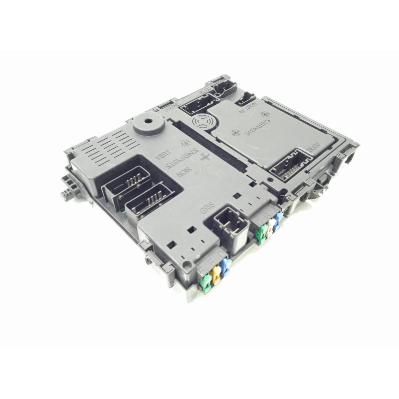 Recambio de caja reles / fusibles para peugeot 206 berlina x-line referencia OEM IAM 9626460880  