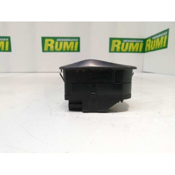 Recambio de mando elevalunas delantero izquierdo para peugeot 306 berlina 3/4/5 puertas (s2) boulebard referencia OEM IAM 0052  