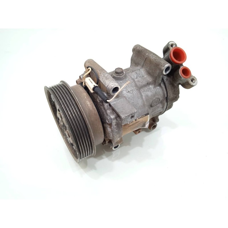 Recambio de compresor aire acondicionado para renault kangoo (f/kc0) alize referencia OEM IAM 8200716562  