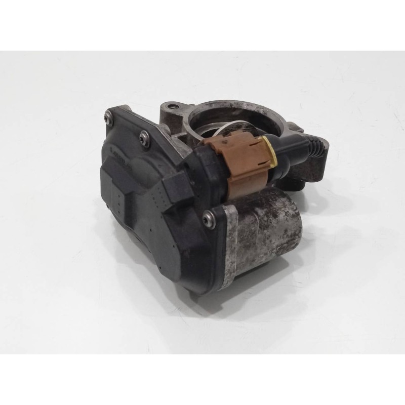 Recambio de caja mariposa para opel corsa c blue line referencia OEM IAM 55564247  