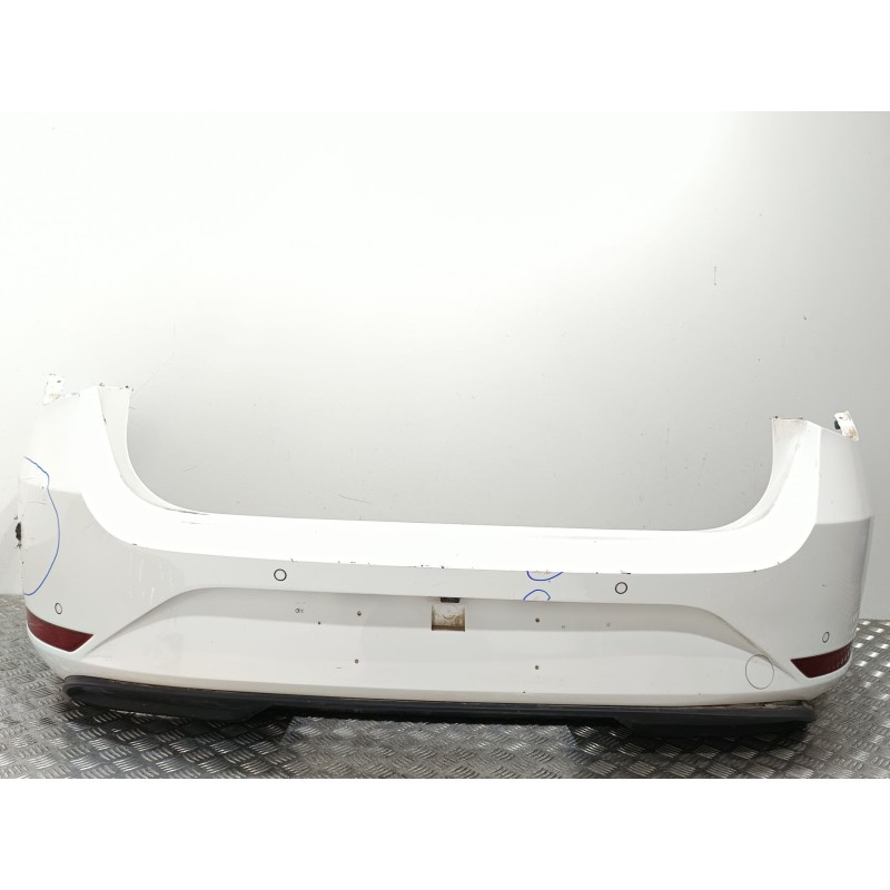 Recambio de paragolpes trasero para seat leon sportstourer (kl8) style referencia OEM IAM 5FE807568  