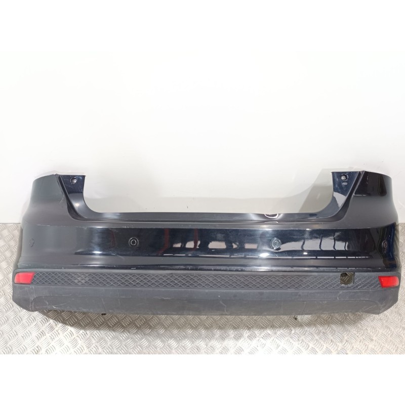 Recambio de paragolpes trasero para ford focus lim. (cb8) trend referencia OEM IAM BM51A17906A  