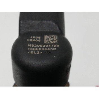 Recambio de inyector para renault scenic ii privilege referencia OEM IAM 166009445R  