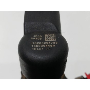 Recambio de inyector para renault scenic ii privilege referencia OEM IAM 166009445R  
