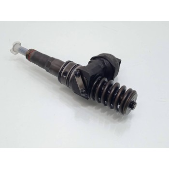 INYECTOR 038130073B 