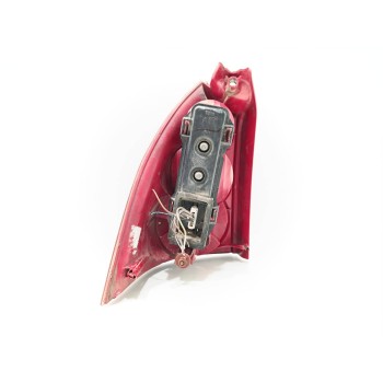 Recambio de piloto trasero derecho para peugeot 307 break/sw (s2) sw pack referencia OEM IAM 26674T0206  