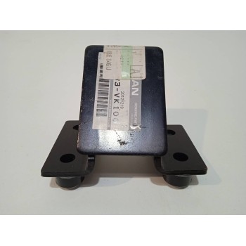 Recambio de soporte motor izquierdo para nissan cabstar 09.06 2.5 diesel referencia OEM IAM 11233VK100  