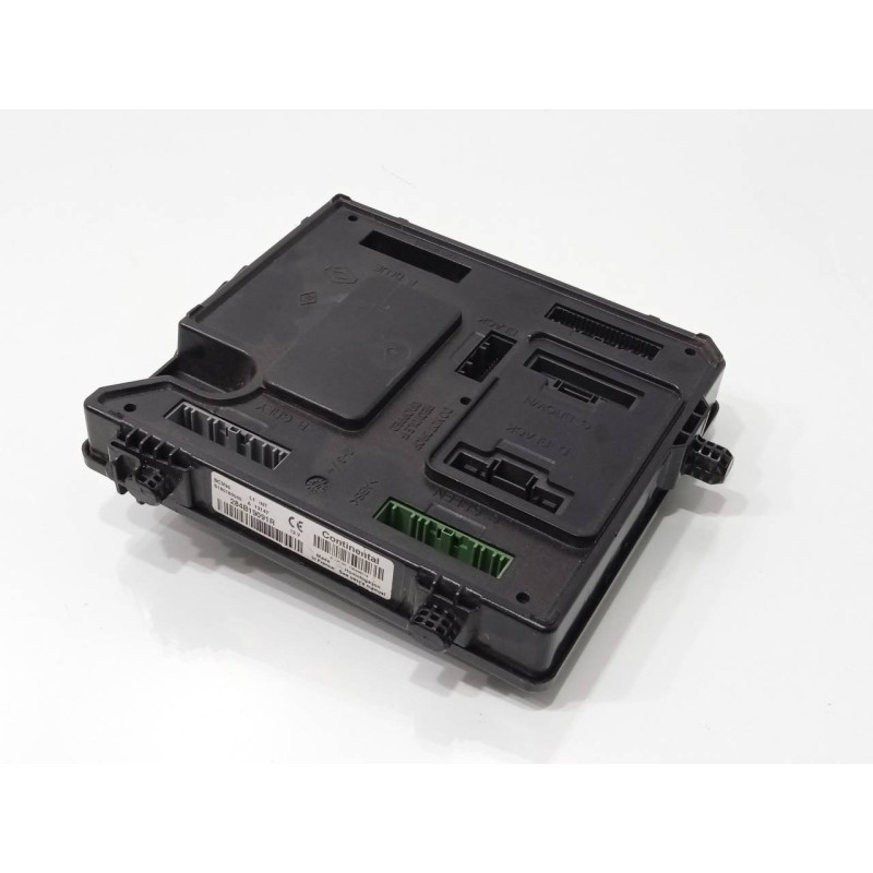 Recambio de modulo electronico para renault megane iii berlina 5 p bose edition referencia OEM IAM 284B19091R  