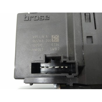 Recambio de motor elevalunas delantero derecho para renault megane iii berlina 5 p bose edition referencia OEM IAM 807301396R  