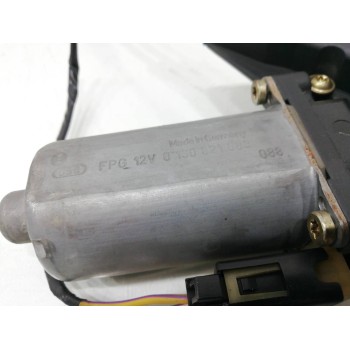 Recambio de elevalunas delantero derecho para ford fiesta berlina ghia referencia OEM IAM 0130821683  