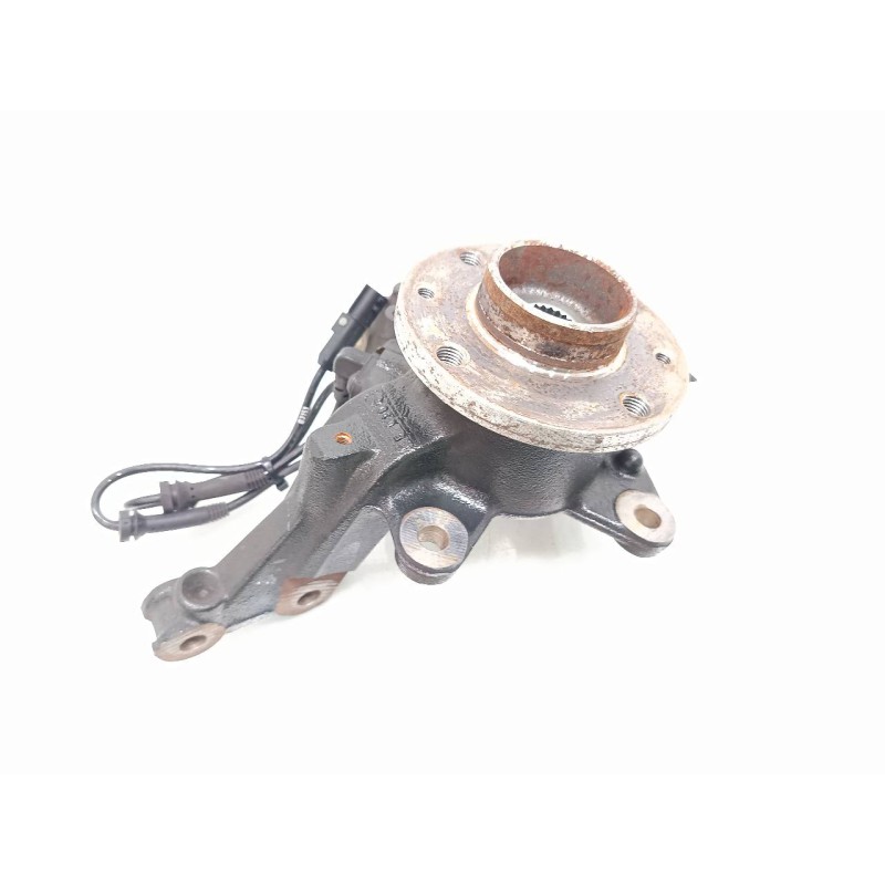 Recambio de mangueta delantera izquierda para renault clio iv technofeel referencia OEM IAM   