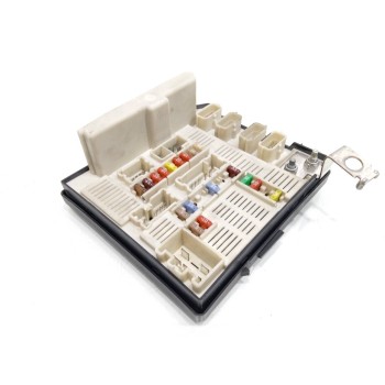 CAJA RELES / FUSIBLES 8200481866 8200481866G 