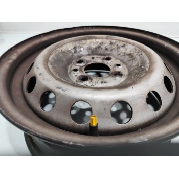 Recambio de llanta para fiat fiorino básico referencia OEM IAM   