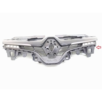 REJILLA DELANTERA 628101467R 