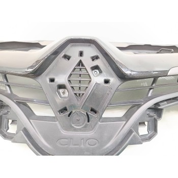 Recambio de rejilla delantera para renault clio iv technofeel referencia OEM IAM 628101467R  