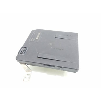 Recambio de caja reles / fusibles para renault megane ii berlina 5p confort dynamique referencia OEM IAM 8200481866 8200481866G 