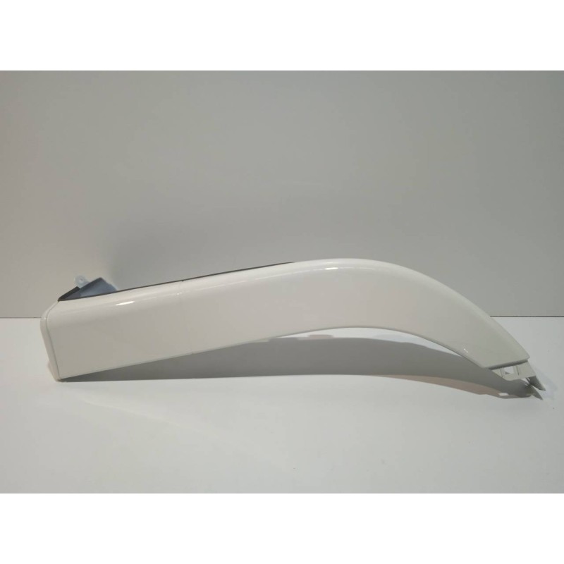 Recambio de aletin delantero derecho para nissan cabstar 09.06 referencia OEM IAM 63810F3901  