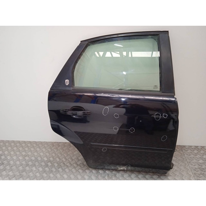 Recambio de puerta trasera derecha para ford focus berlina (cap) ghia referencia OEM IAM   
