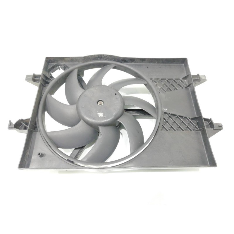 Recambio de electroventilador para ford fiesta (cbk) 1.3 cat referencia OEM IAM 8240367  