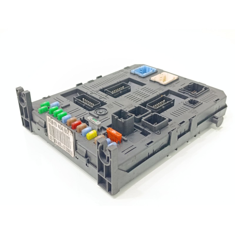 Recambio de caja reles / fusibles para citroën c4 berlina collection referencia OEM IAM 9661940480  
