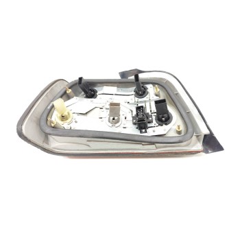 Recambio de piloto trasero derecho para bmw serie 3 berlina (e36) 318i referencia OEM IAM 195158  