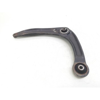 Recambio de brazo suspension delantero derecho para peugeot partner kasten confort l1 referencia OEM IAM 566792  