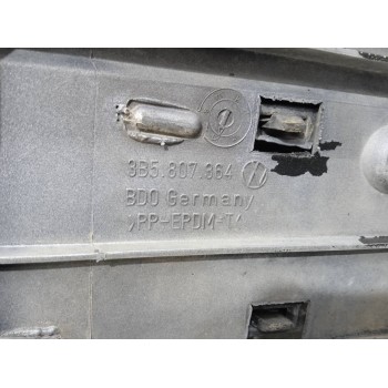 Recambio de paragolpes trasero para volkswagen passat berlina (3b2) berlina referencia OEM IAM 3B5807421  