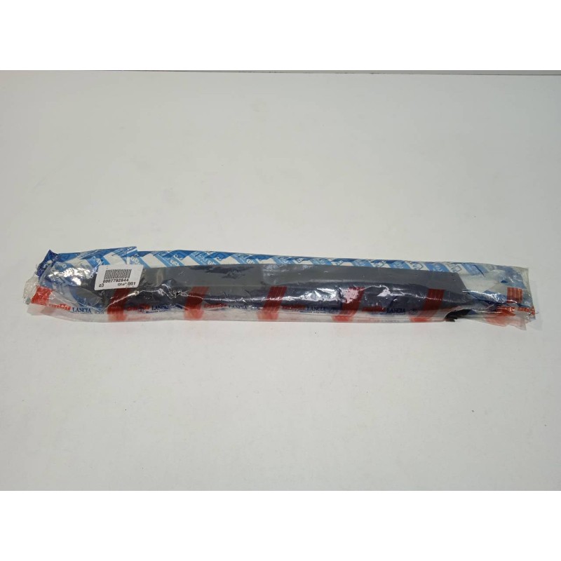 Recambio de moldura para lancia lancia y referencia OEM IAM 7792844  