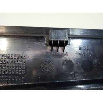 Recambio de moldura para lancia lancia y referencia OEM IAM 7792844  
