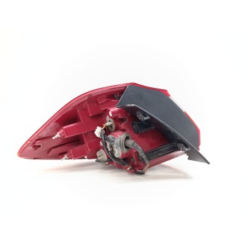 Recambio de piloto trasero derecho para kia cee´d x-tech referencia OEM IAM 92402A2200  