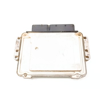 Recambio de centralita motor uce para opel astra gtc cosmo referencia OEM IAM 55556829  