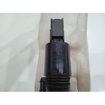 Recambio de deposito limpia para ford fiesta (cb1) titanium referencia OEM IAM 8A6117B613AF  