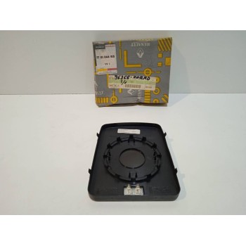 Recambio de cristal retrovisor derecho para nissan primastar (x83) referencia OEM IAM 7701044515  