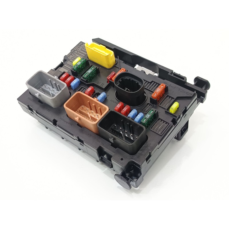 Recambio de caja reles / fusibles para citroën c3 1.4 collection referencia OEM IAM 9659741780  