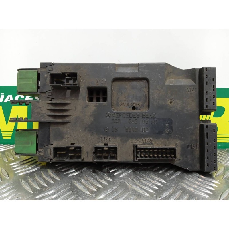 Recambio de caja reles / fusibles para mercedes-benz sprinter (w901,w903) combi 2.3 diesel referencia OEM IAM 0005400650  