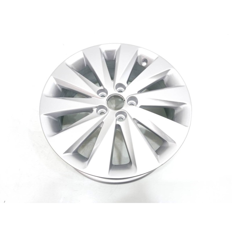 Recambio de llanta para seat arona reference referencia OEM IAM 6F9601025  