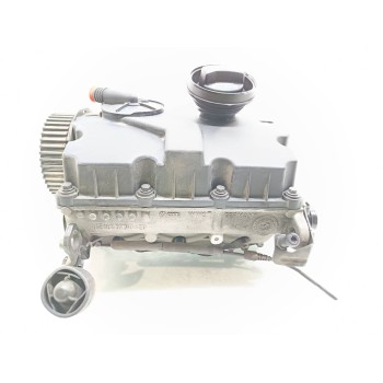 Recambio de culata para volkswagen polo (9n3) advance referencia OEM IAM 045103373  