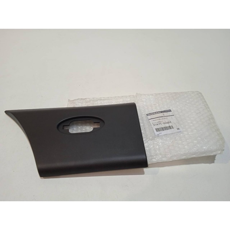 Recambio de moldura para nissan interstar mod. 04 (x70) referencia OEM IAM 768F20007R  