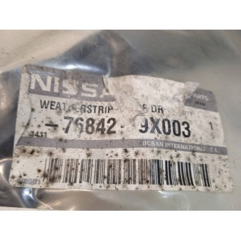 Recambio de gomas contorno puerta para nissan cabstar e referencia OEM IAM 768429X003  